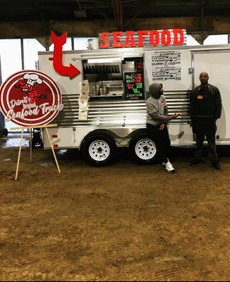 Detroit’s Original Seafood Truck by null