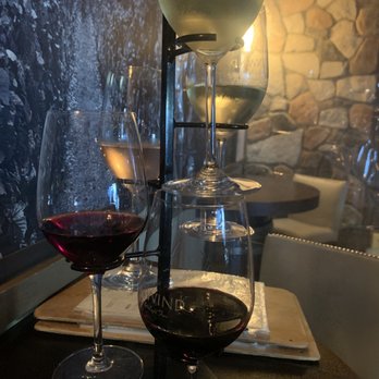 Unwind Wine Bar - Wine flight - Wine Bars Near Me - Cincinnati, Ohio