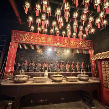 文武廟 - Landmarks & Historical Buildings Near Me - Hong Kong, HK 文武廟 - Landmarks & Historical Buildings Near Me - Hong Kong, HK