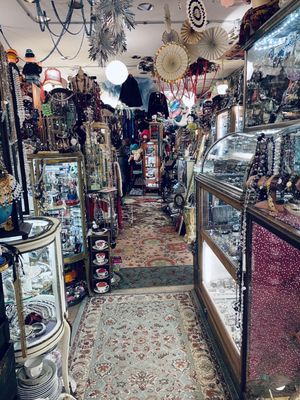 JuJu's Vintage by null