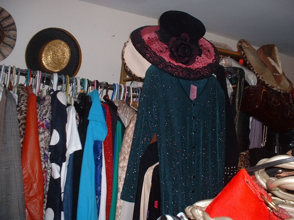 GLITZ Updated August 2024 14 Photos 180 Danielson Pike, North