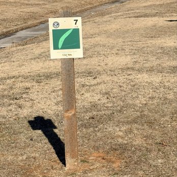 Jack Guthery Disc Golf Course - Hole 7 - Disc Golf Near Me - Midwest City, Oklahoma Jack Guthery Disc Golf Course - Hole 7 - Disc Golf Near Me - Midwest City, Oklahoma