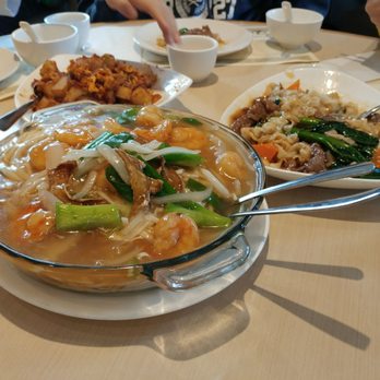 Congee Queen - Efu noodles with tiger shrimp & ho tieu - Chinese Near Me - Thornhill, Ontario Congee Queen - Efu noodles with tiger shrimp & ho tieu - Chinese Near Me - Thornhill, Ontario