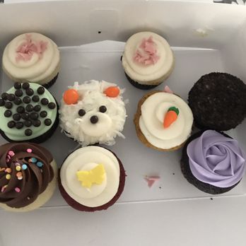 Dots Cafe - Assorted mini cupcakes - Cafes Near Me - Pasadena, California