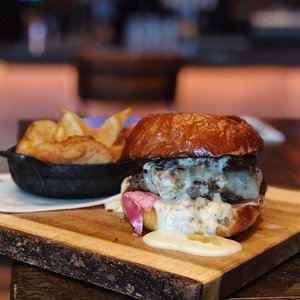 Trax Burgers And Bar on Yelp