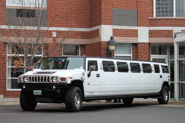GREAT BAY LIMOUSINE - 19 Photos & 20 Reviews - 3660 Lafayette Rd