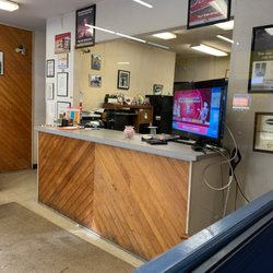 Wildfire Automotive - Front waiting area.