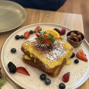 Taste & Glory - Crème Brûlée French Toast - Breakfast & Brunch Near Me - San Mateo, California