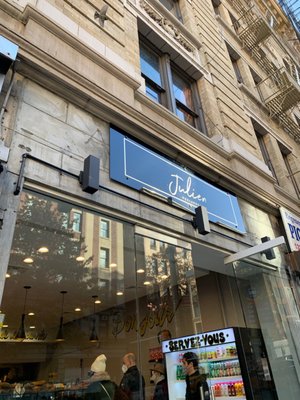 Julien Boulangerie by null