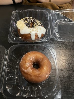 Modern Bread and Bagel by null