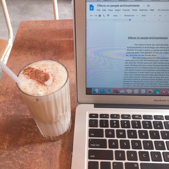 Hush Hush - Iced Dirty chai - Coffee & Tea Near Me - Barcelona, B
