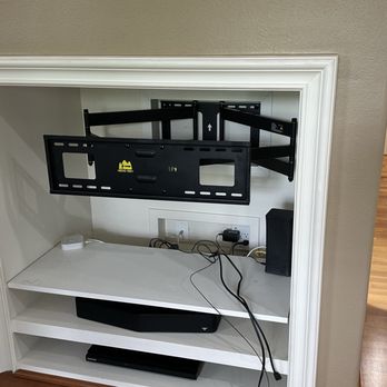 TV Mounting Service - This it the old small space for TV. Roman installed the bracket first. - TV Mounting Near Me - Valencia, California TV Mounting Service - This it the old small space for TV. Roman installed the bracket first. - TV Mounting Near Me - Valencia, California