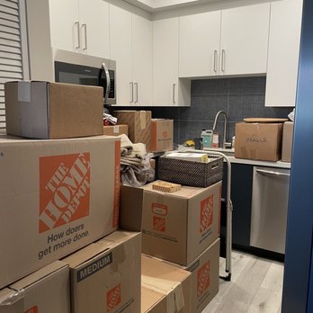 Excalibur Moving & Storage - Kitchen - Movers Near Me - Los Angeles, California Excalibur Moving & Storage - Kitchen - Movers Near Me - Los Angeles, California
