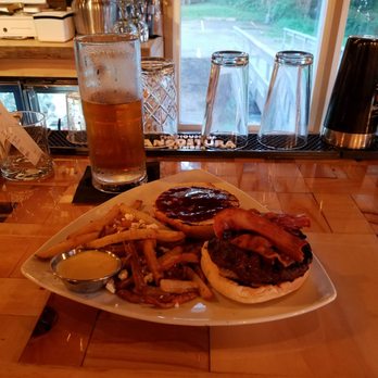 MJ's Bar And Restaurant - New American Near Me - Owego, New York