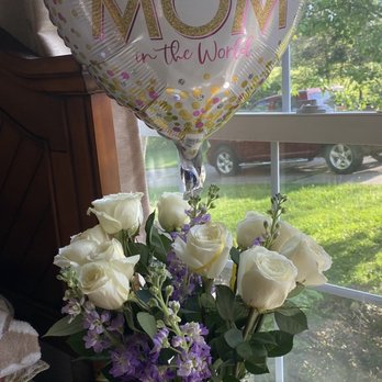 Kroger - White roses - Grocery Near Me - Elizabethtown, Kentucky Kroger - White roses - Grocery Near Me - Elizabethtown, Kentucky