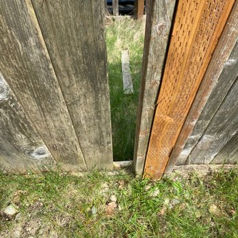 Invitation Homes - Bottom not stable to hold boards in place. - Property Management Near Me - Bellevue, Washington Invitation Homes - Bottom not stable to hold boards in place. - Property Management Near Me - Bellevue, Washington