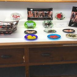 Valley Artisans Mkt - Beautiful glassware