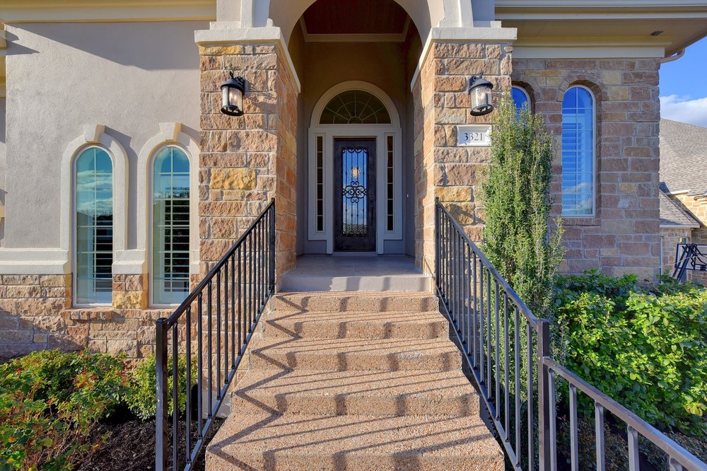 THRIVE REALTY Updated September 2024 23 Photos 2006 S Bagdad