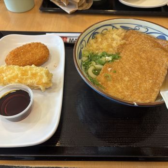 Marugame Udon - Kitsune udon and tamagoyaki tempura and potato croquette - Japanese Near Me - Honolulu, Hawaii