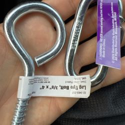 Rocky's Ace Hardware - Hardware