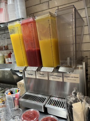 Mosaico by Arepa Zone by null