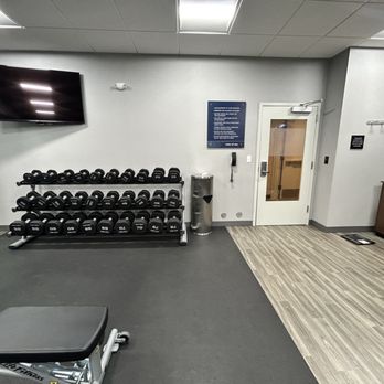 Hampton Inn & Suites Marina - Gym - Hotels Near Me - Marina, California Hampton Inn & Suites Marina - Gym - Hotels Near Me - Marina, California