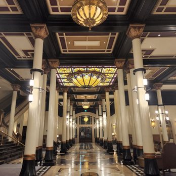 The Driskill - Lobby - Hotels Near Me - Austin, Texas The Driskill - Lobby - Hotels Near Me - Austin, Texas