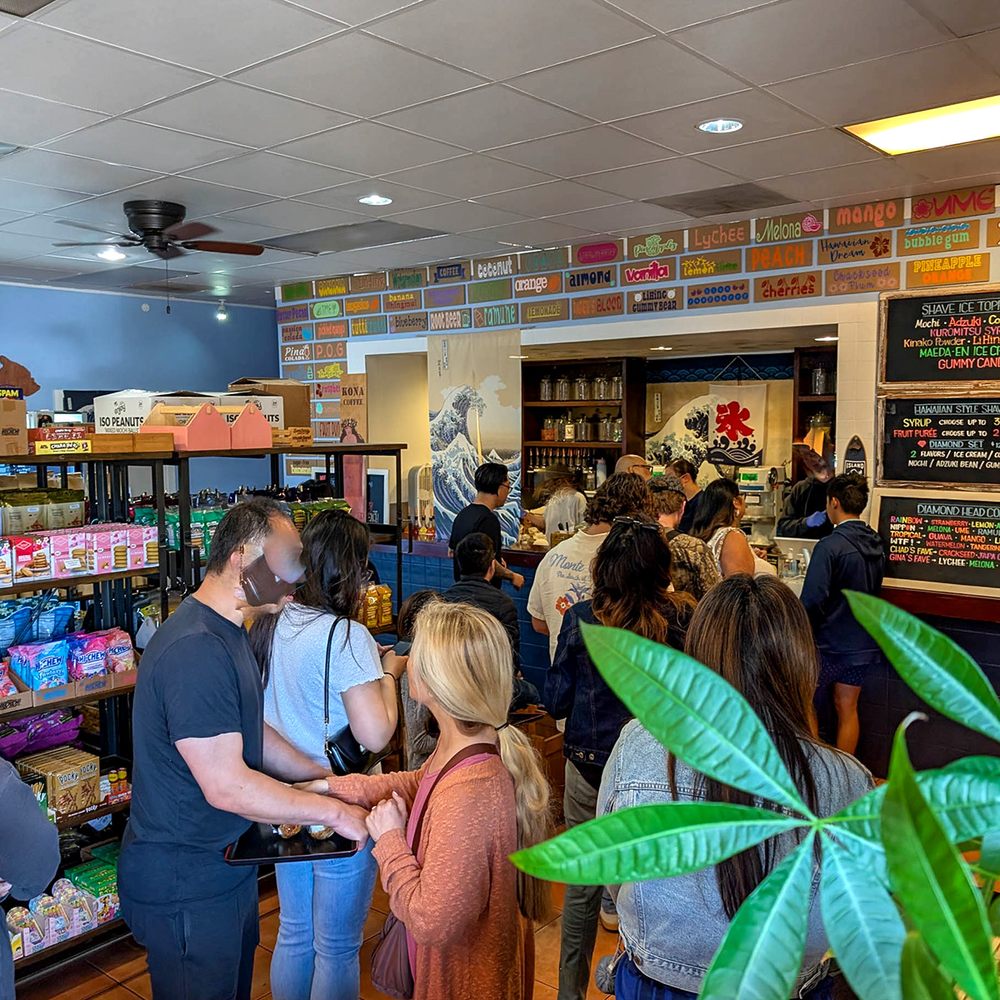 Diamond Head General Store - line at 2pm on a Sunday - Hawaiian Near Me - San Bruno, California Diamond Head General Store - line at 2pm on a Sunday - Hawaiian Near Me - San Bruno, California