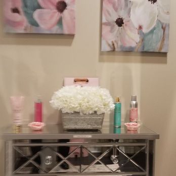 Sol Hub OC - Beauty even in the ladies room - Shared Office Spaces Near Me - Irvine, California Sol Hub OC - Beauty even in the ladies room - Shared Office Spaces Near Me - Irvine, California