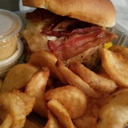 Dirty Burger Bar - Pleasantly surprised, received my Texas Cheddar Burger delivery. It was tasty with crispy bacon, cheddar, veggies and a fried egg.