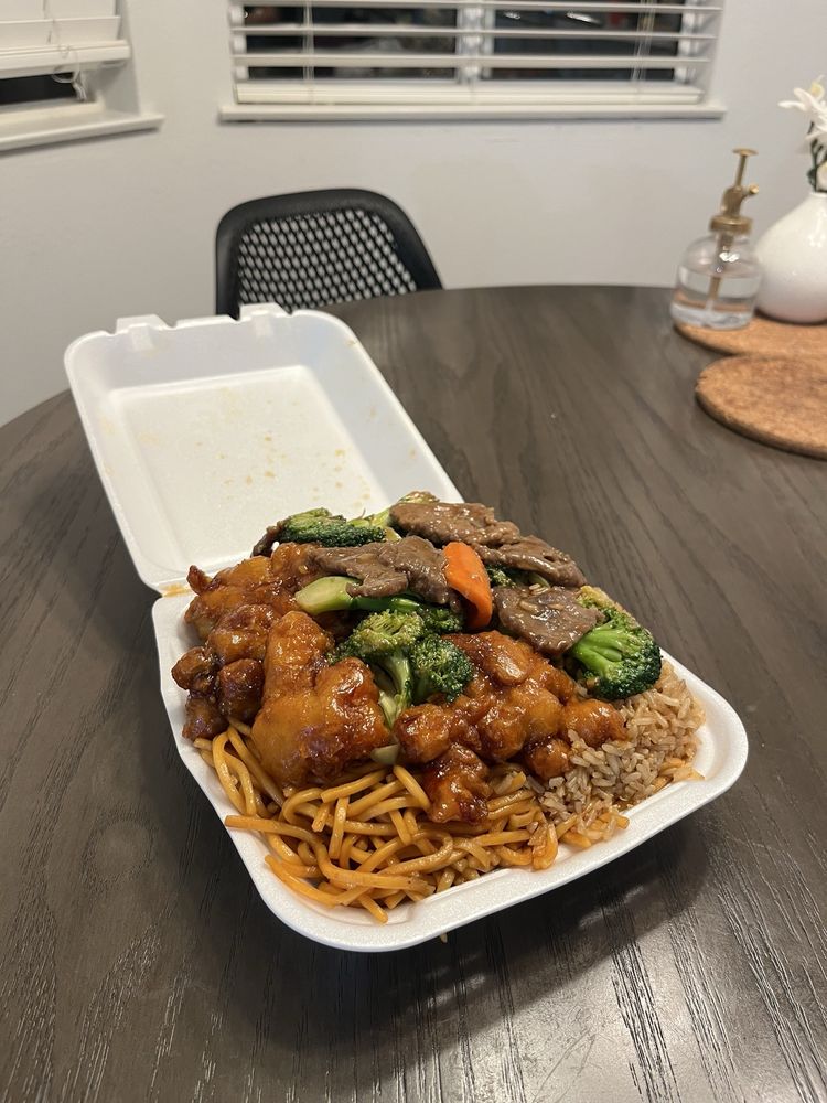 Food from Dragon Express Chinese Food