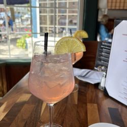 Salmon Run Fish House - Blueberry spritz