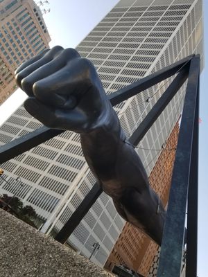 Monument to Joe Louis “The Fist” by null