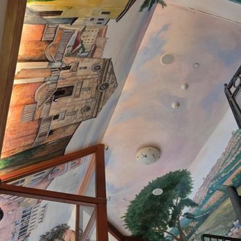 Ariano - Upstairs - Pizza Near Me - Media, Pennsylvania
