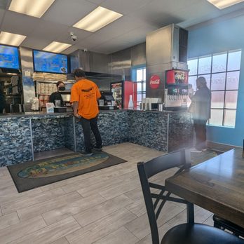 Mariscos El Picosito - Inside - Mexican Near Me - Santa Maria, California