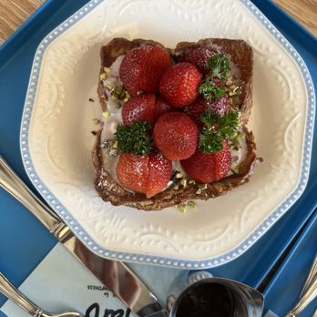 Gong Gan - Strawberry french toast - Coffee & Tea Near Me - Duluth, Georgia