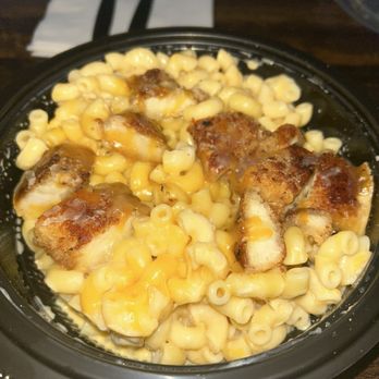 Noodles and Company - Wisconsin Mac & Cheese with Parmesan crusted chicken - Noodles Near Me - Indianapolis, Indiana Noodles and Company - Wisconsin Mac & Cheese with Parmesan crusted chicken - Noodles Near Me - Indianapolis, Indiana