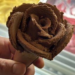 Dark chocolate rose Dark chocolate rose