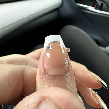 Bellagio Nail Spa - Nail Salons Near Me - Austin, Texas