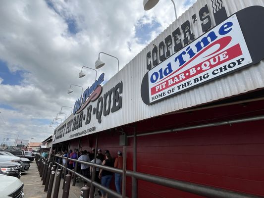 Cooper's Old Time Pit Bar-B-Que by null