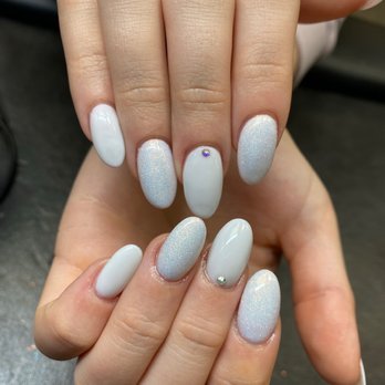 Brushed Nail Salon - Nail Salons Near Me - Sewell, New Jersey
