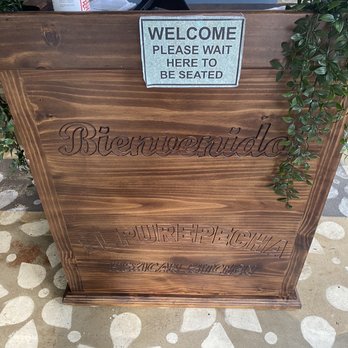 El Purepecha - Welcome sign - Mexican Near Me - Philadelphia, Pennsylvania El Purepecha - Welcome sign - Mexican Near Me - Philadelphia, Pennsylvania
