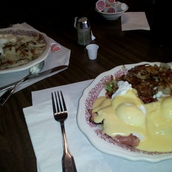 Wendy's Place - In the mood for some eggs Benedict - Diners Near Me - El Segundo, California