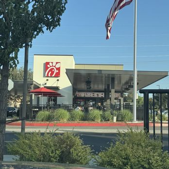 Chick-fil-A - Fast Food Near Me - Santa Clarita, California Chick-fil-A - Fast Food Near Me - Santa Clarita, California