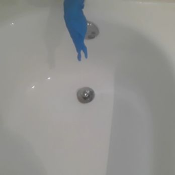 Dallas Bathtub Services - After: Repaired the drain. Then refinished the tub with an 8 year warranty. - Refinishing Services Near Me Dallas Bathtub Services - After: Repaired the drain. Then refinished the tub with an 8 year warranty. - Refinishing Services Near Me