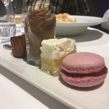 La Maison - French Near Me - Cognac, 16