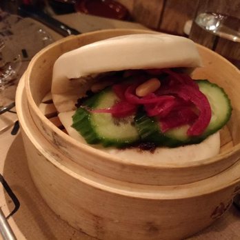 El Kiosko - Bao "el kiosko". Soft bread, delicious filling. Meat inside was so flavorful! - Gastropubs Near Me - Barcelona, B El Kiosko - Bao "el kiosko". Soft bread, delicious filling. Meat inside was so flavorful! - Gastropubs Near Me - Barcelona, B