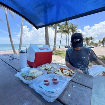 Bird Key Park - Picnic table - Parks Near Me - Sarasota, Florida