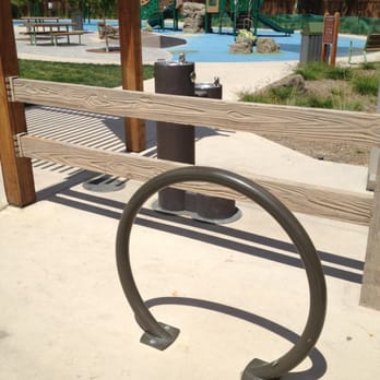 Del Medio Park - Parks Near Me - Mountain View, California