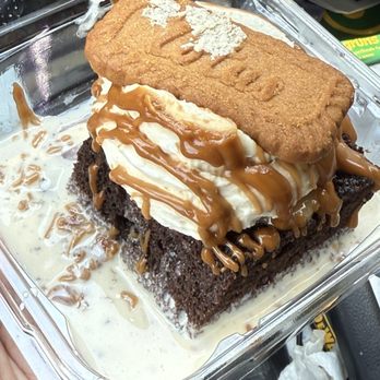 Honey Bee Bakery - Bakeries Near Me - Chester, Virginia